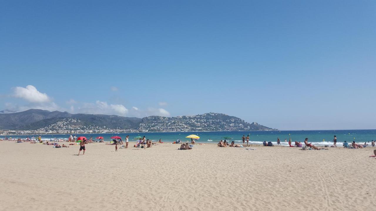 Studios Superior Isla De Rosas -Tramuntana42 Ngoại thất bức ảnh