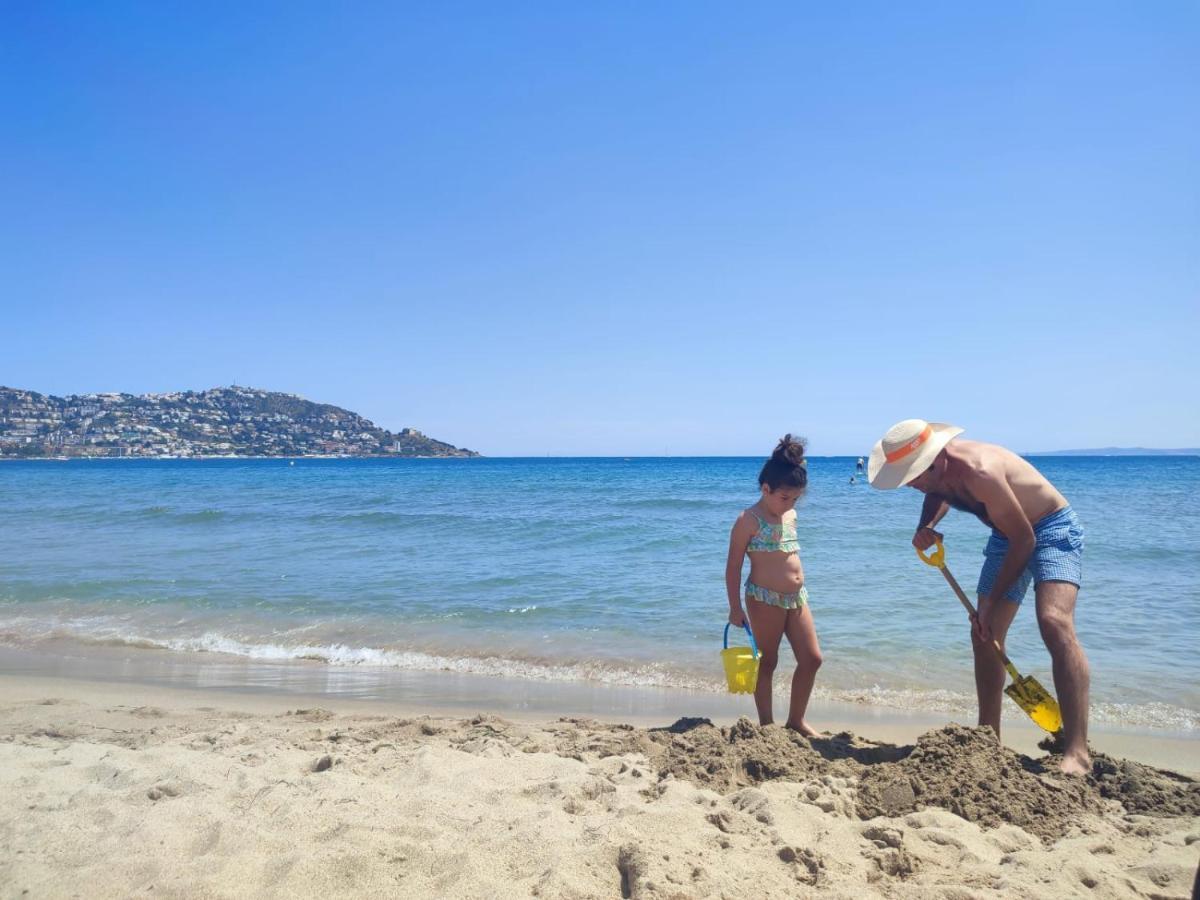 Studios Superior Isla De Rosas -Tramuntana42 Ngoại thất bức ảnh