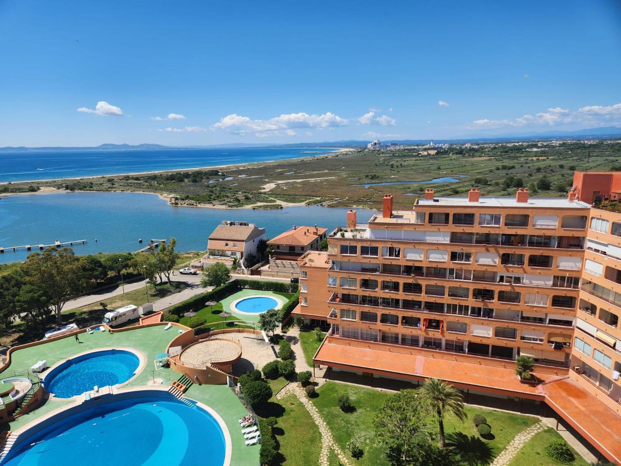 Studios Superior Isla De Rosas -Tramuntana42 Ngoại thất bức ảnh